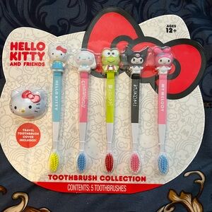 Hello Kitty Toothbrush Set
